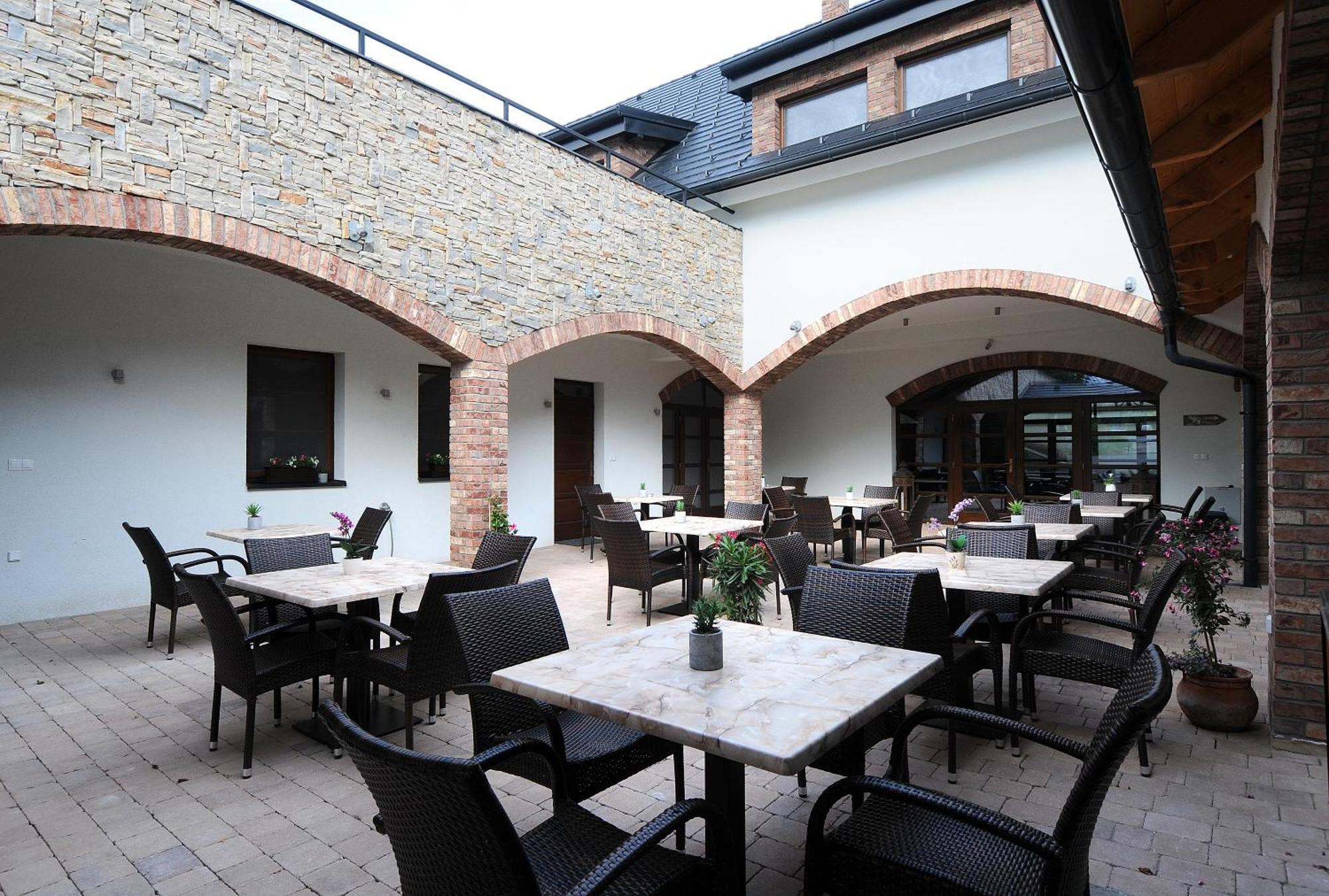 Putnicky Mlyn Hotel Marianka Exterior foto